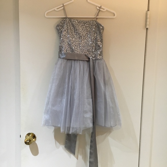 Un Deux Trois Other - Un Deux Trois Multi Layered Dress w/ Sequins.